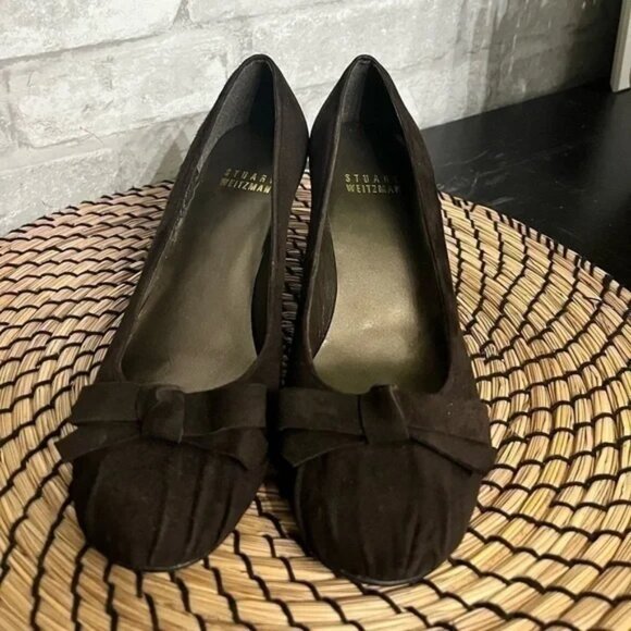 STUART WEITZMAN | dark chocolate brown suede pumps bow kitten heel - size US 4.5 - Picture 2 of 7